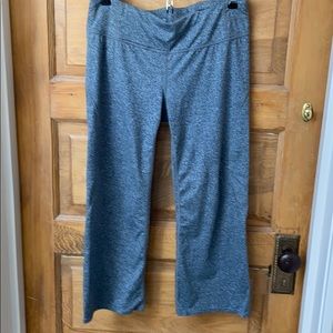 Athleta Cropped Wide Leg Pants Gray Medium